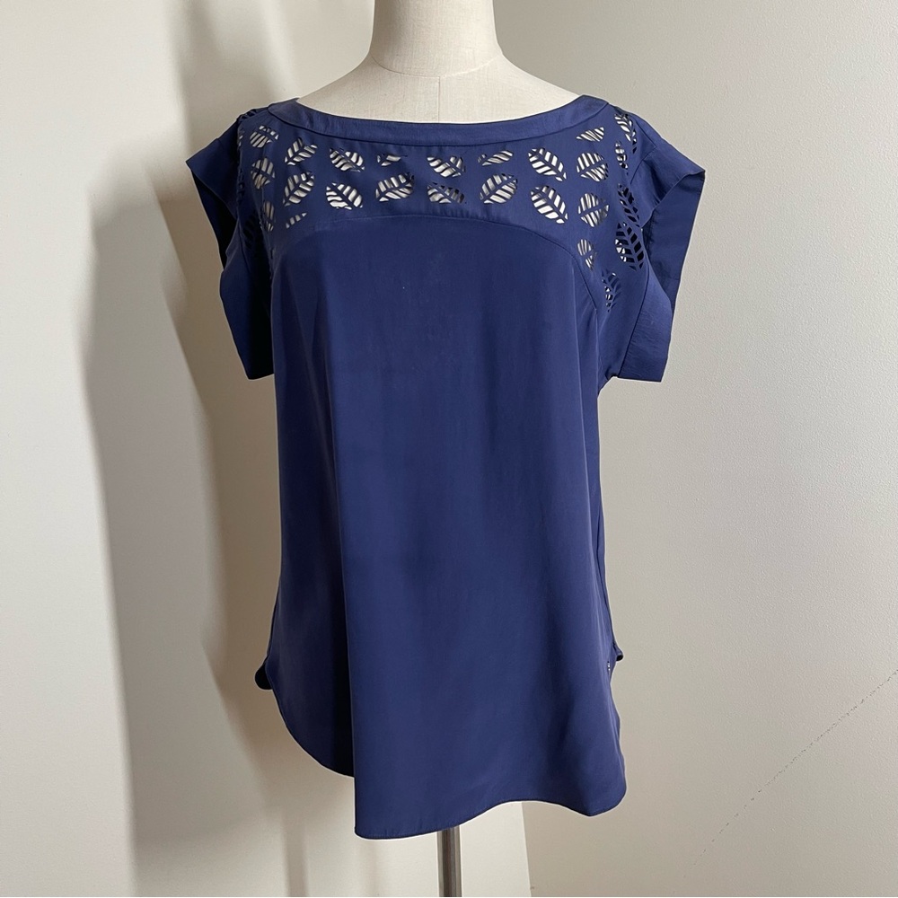 Marie Oliver 100% Silk Cut-Out- SZ XS - Navy Blue Short Sleeve Top Blouse
